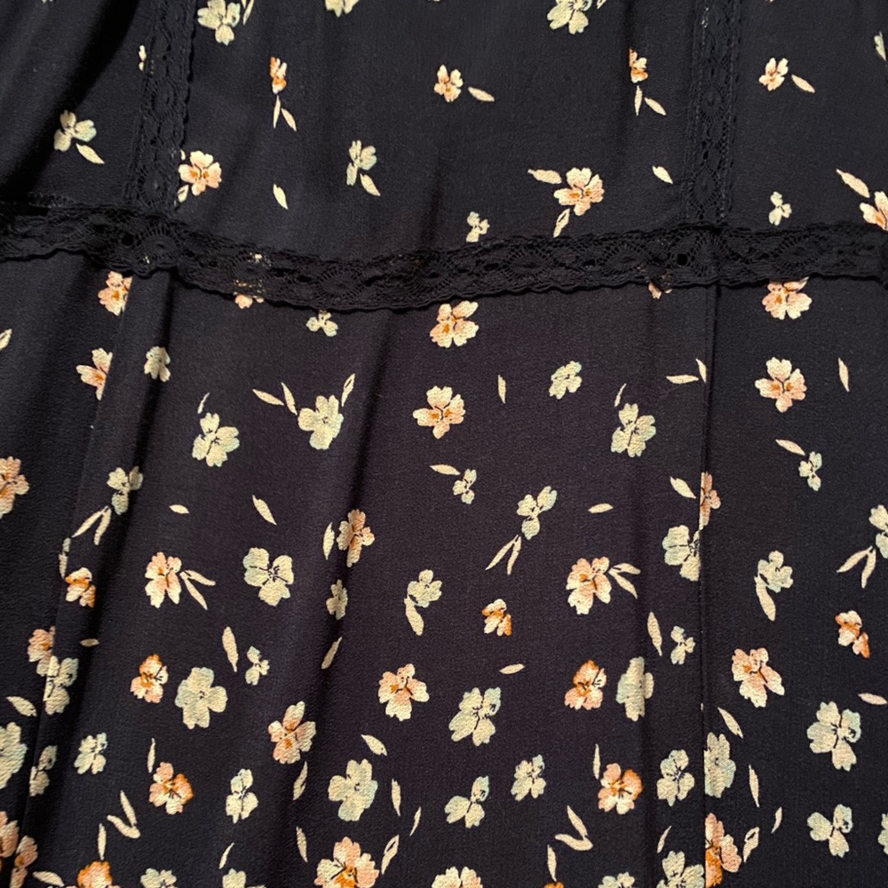 Xhilaration Floral Dress - Picture 3 of 4